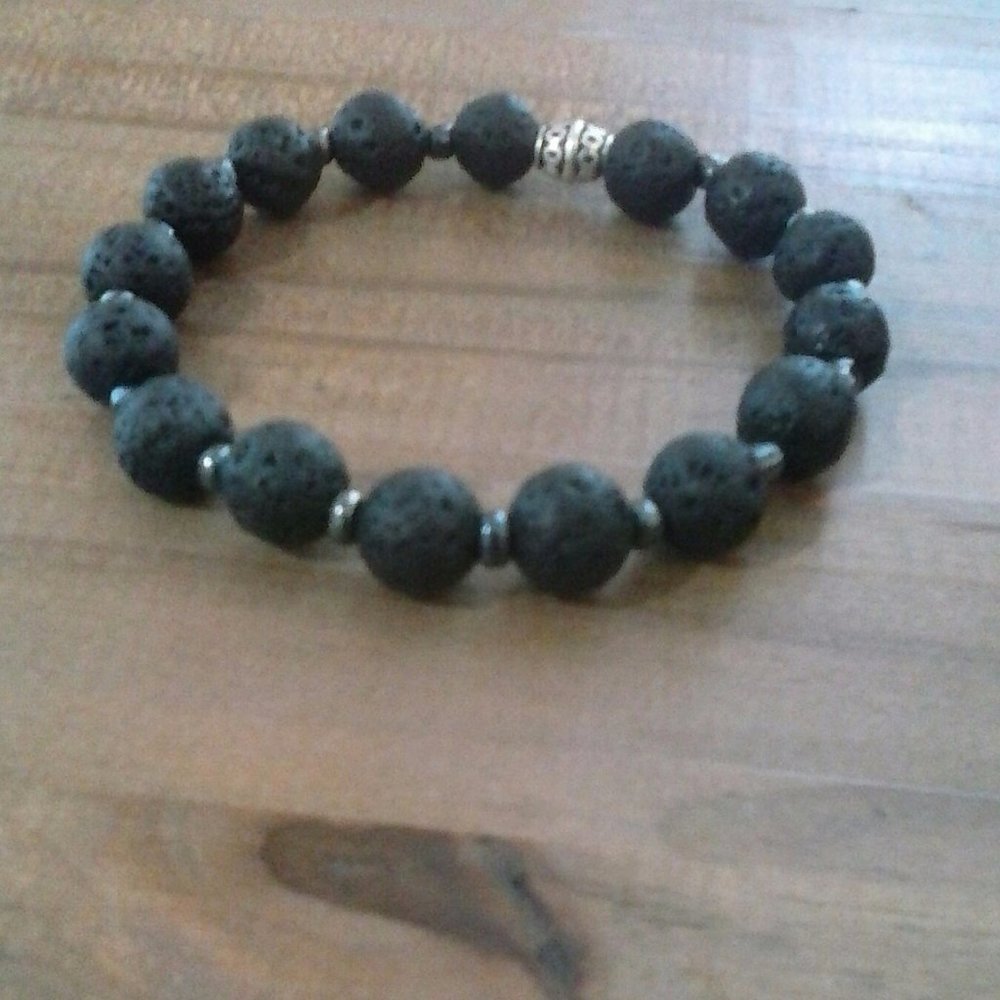 men black Lava stone bracelet - Picture 2 of 2